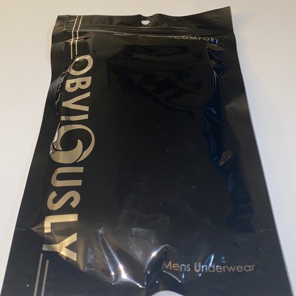 New Obviously Trunk in Red - Picture 2 of 3